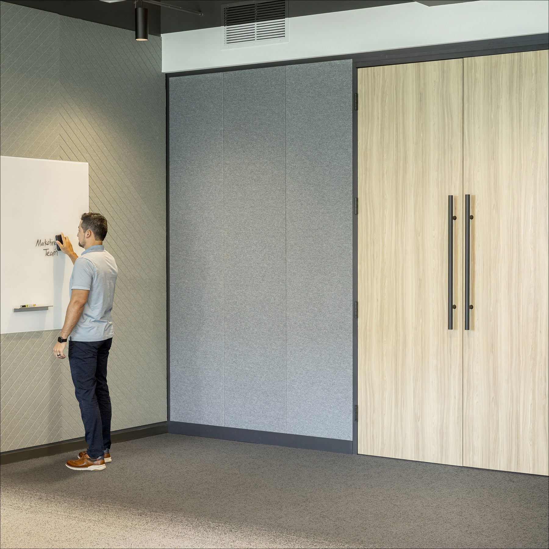 Fellowes Titan demountable modular glass wall offices