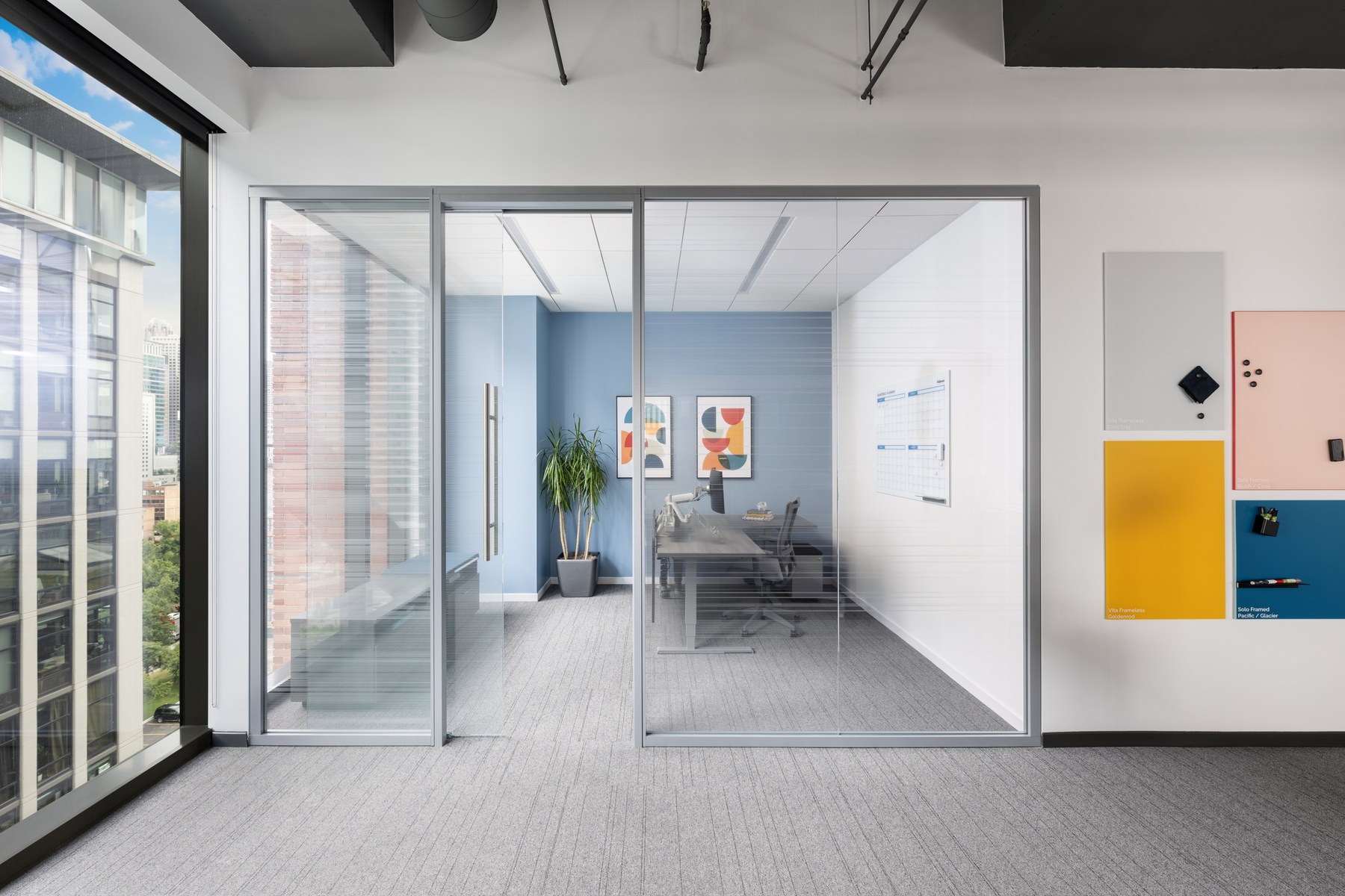 Fellowes Volo frameless glass office partition