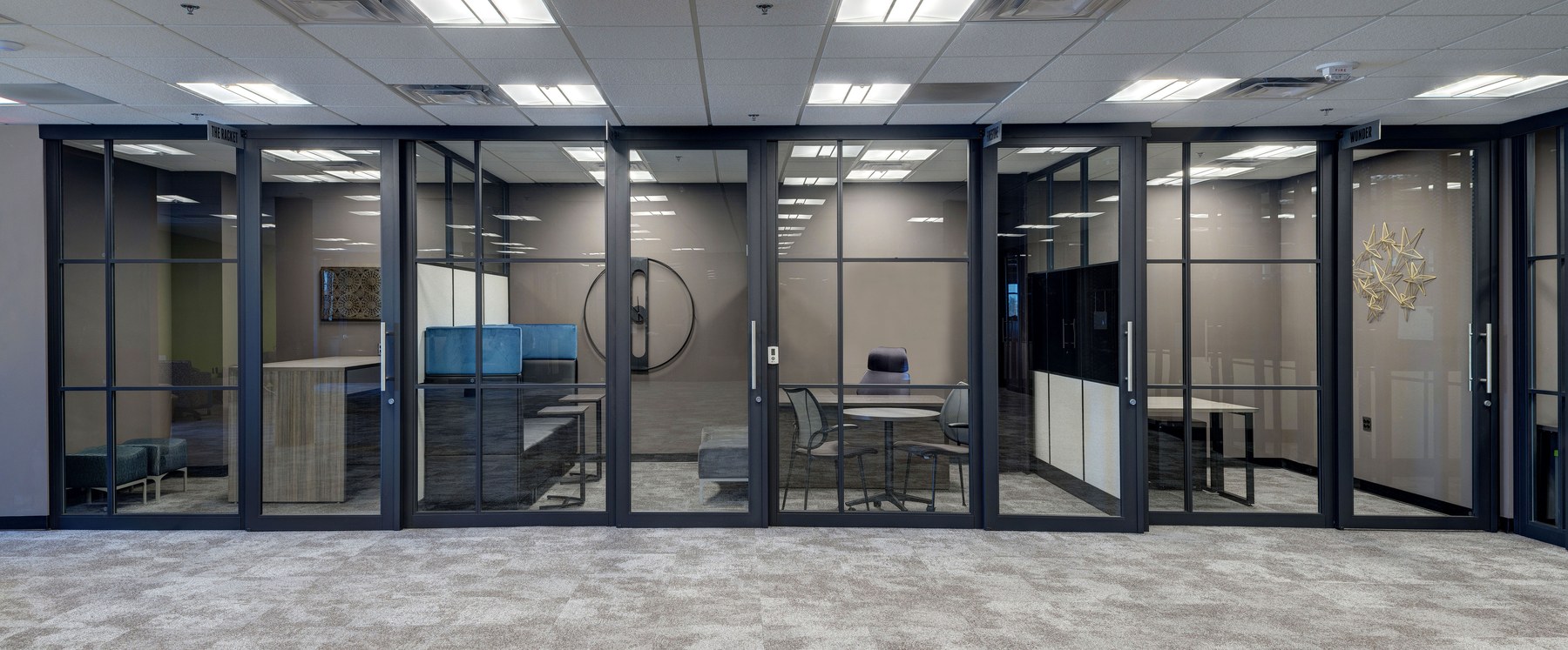 Fellowes Volo glass wall system horizontal run with sliding door